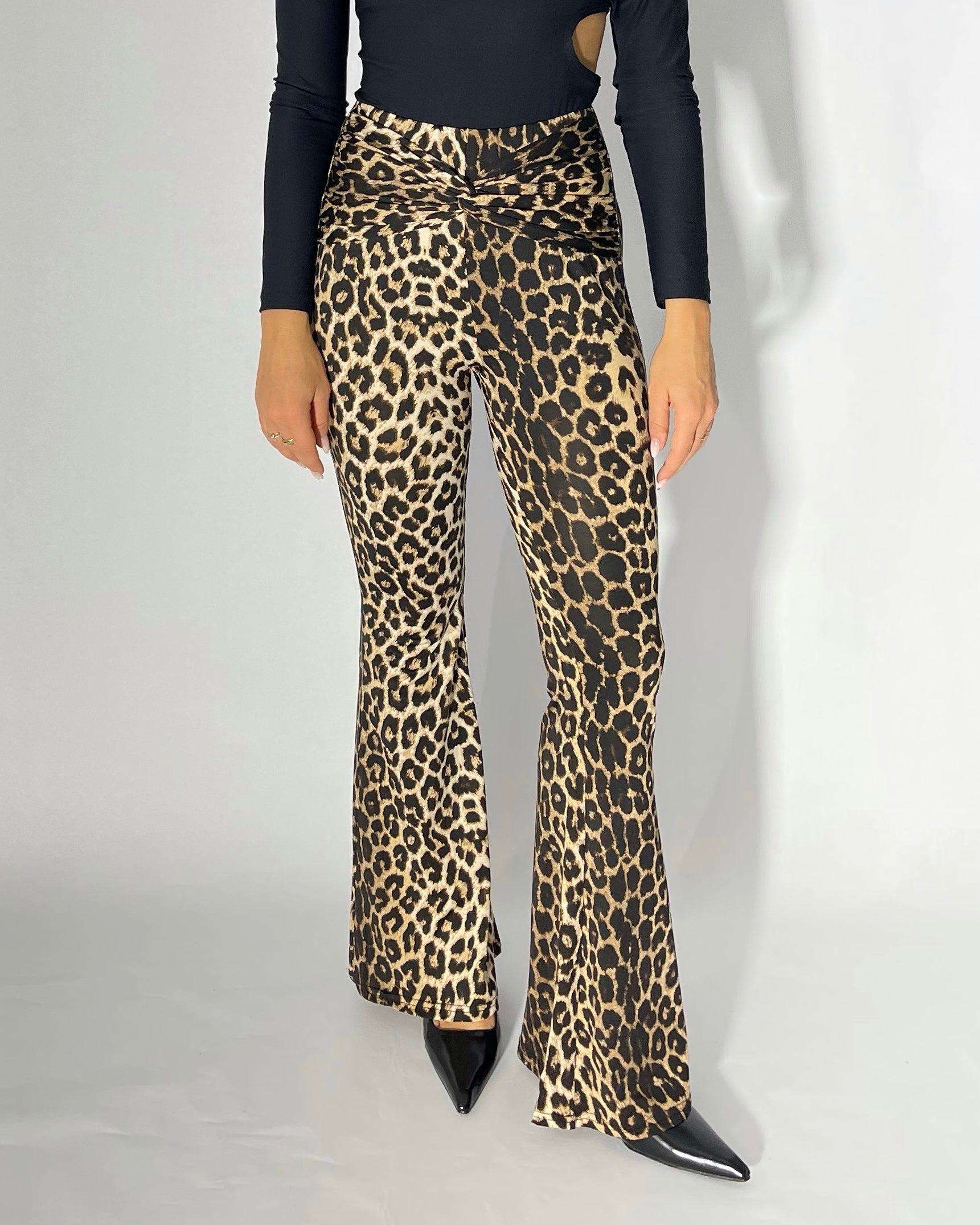 PANTALEGGINGS A ZAMPA "NODO"